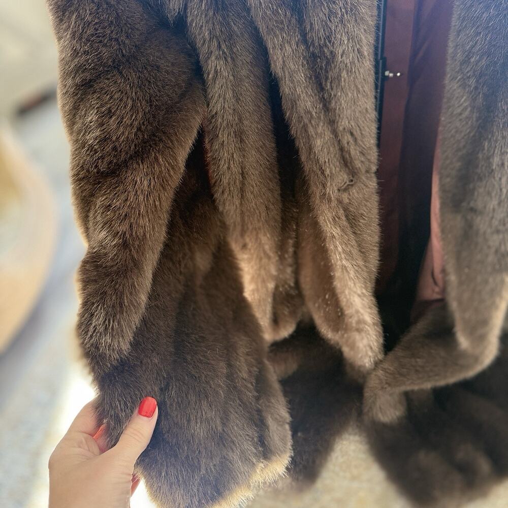 Authentic Vintage Mink Fur Coat – Rich Espresso Brown, Timeless Luxury, Size 8 - Picture 8 of 15
